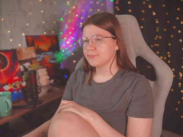 cutesoneckaaa webcam