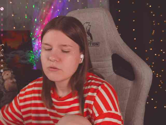 cutesoneckaaa webcam