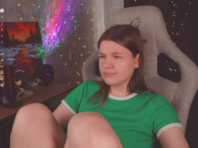 cutesoneckaaa webcam