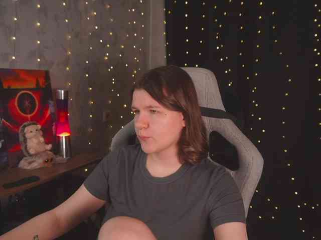 cutesoneckaaa webcam