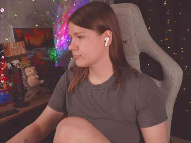 cutesoneckaaa webcam