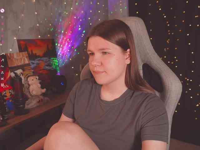 cutesoneckaaa webcam