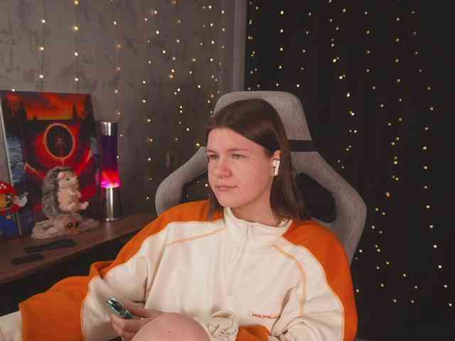 cutesoneckaaa webcam