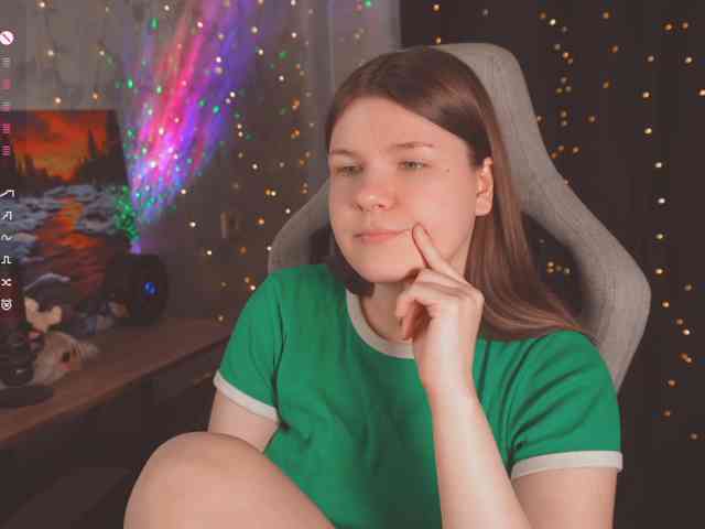cutesoneckaaa webcam