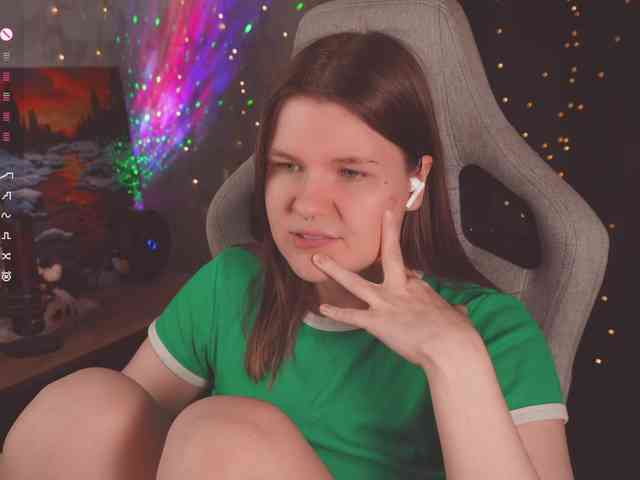 cutesoneckaaa webcam