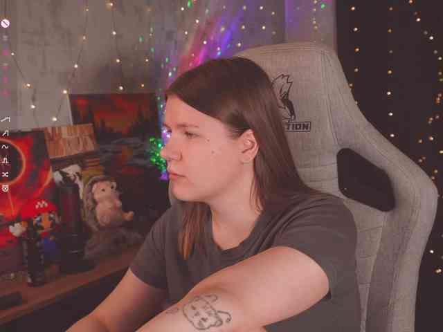 cutesoneckaaa webcam