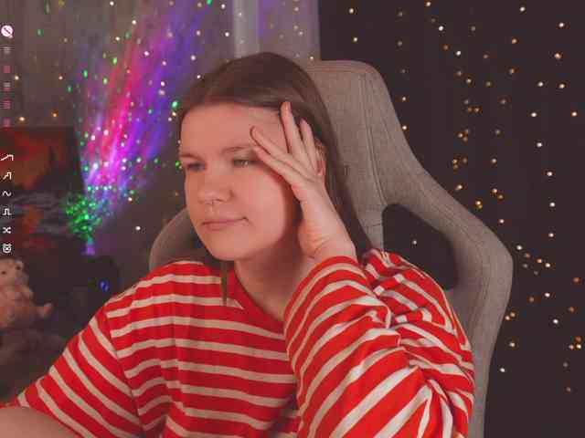 cutesoneckaaa webcam