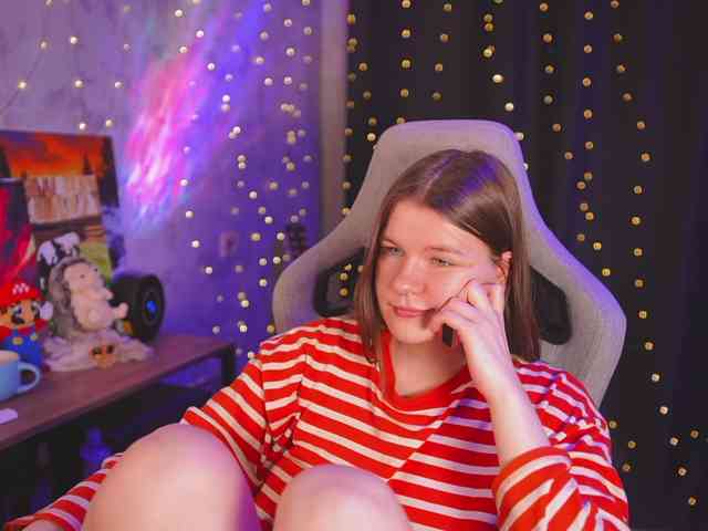 Model: cutesoneckaaa
