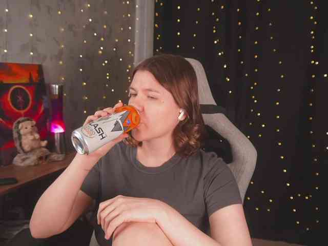 cutesoneckaaa webcam