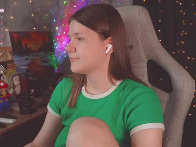 cutesoneckaaa webcam