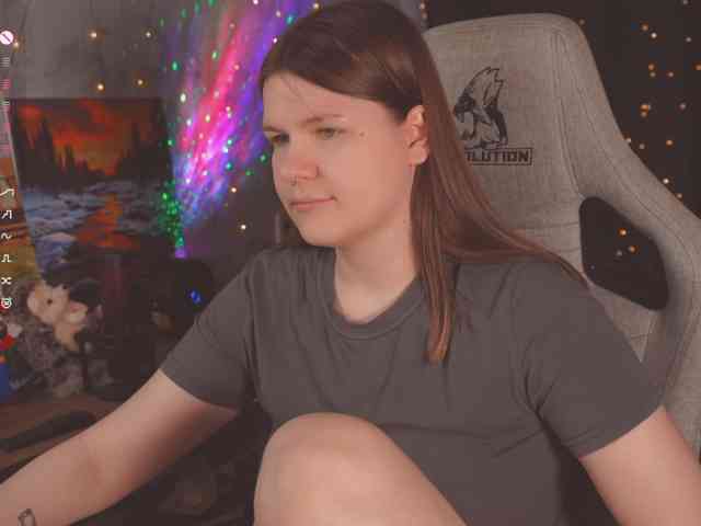 cutesoneckaaa webcam