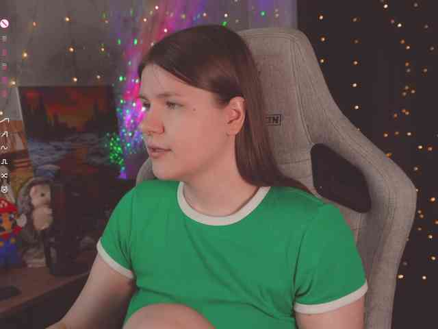 cutesoneckaaa webcam