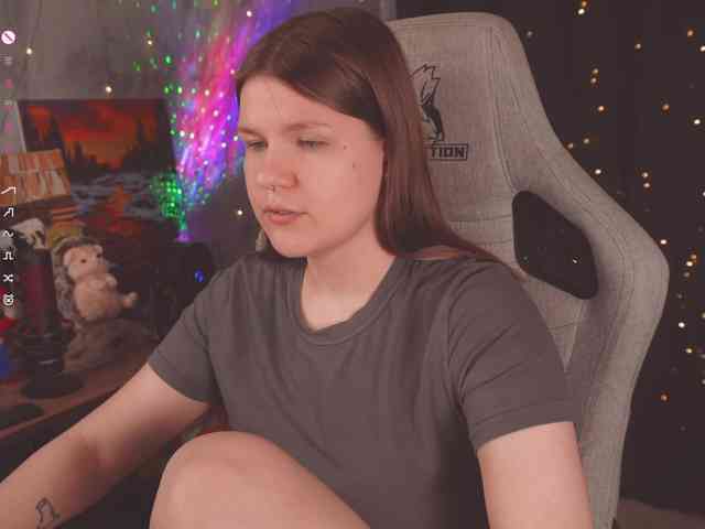 cutesoneckaaa webcam