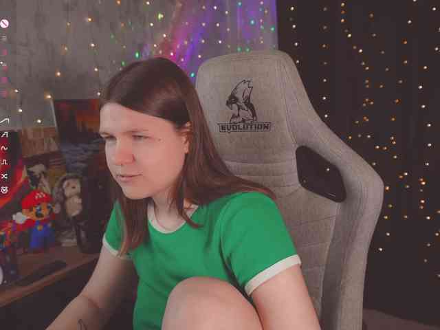 cutesoneckaaa webcam