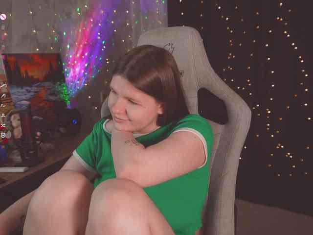 cutesoneckaaa webcam
