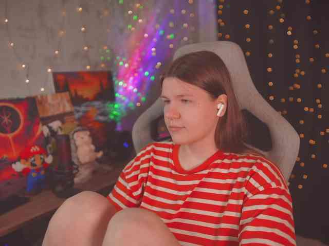 cutesoneckaaa webcam