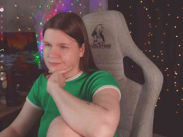 cutesoneckaaa webcam