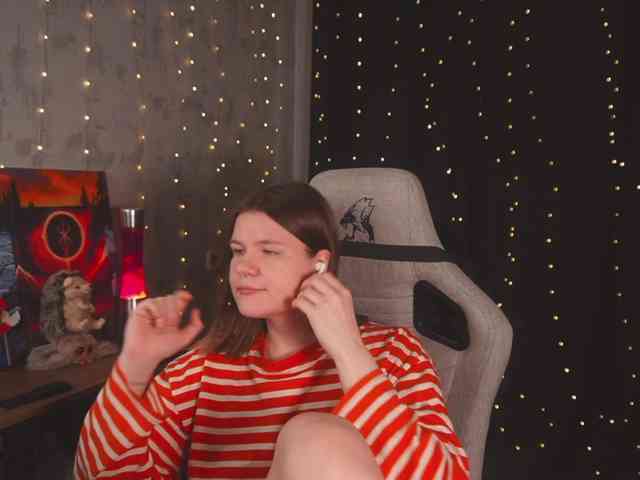 cutesoneckaaa webcam