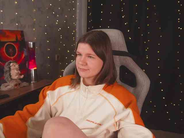 cutesoneckaaa webcam