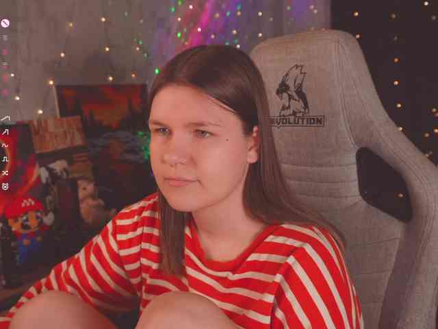 cutesoneckaaa webcam