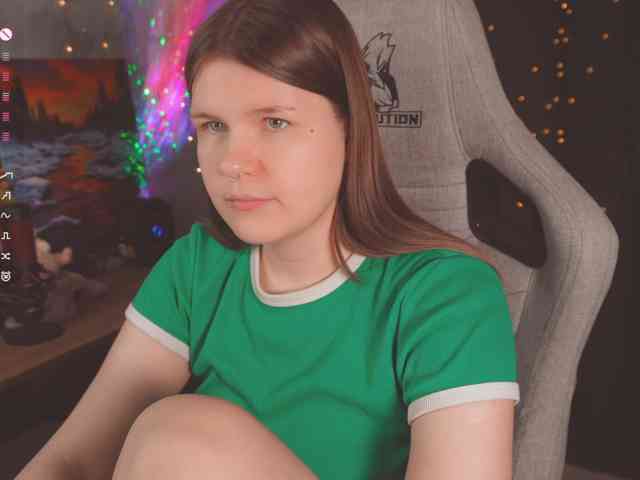 cutesoneckaaa webcam