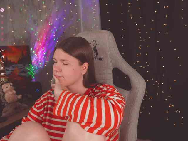 cutesoneckaaa webcam