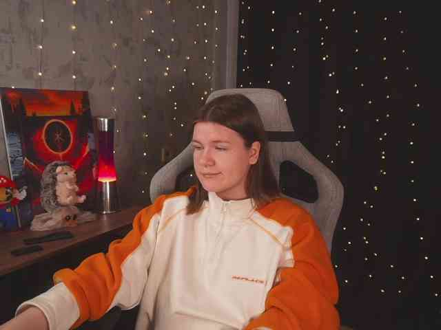 cutesoneckaaa webcam