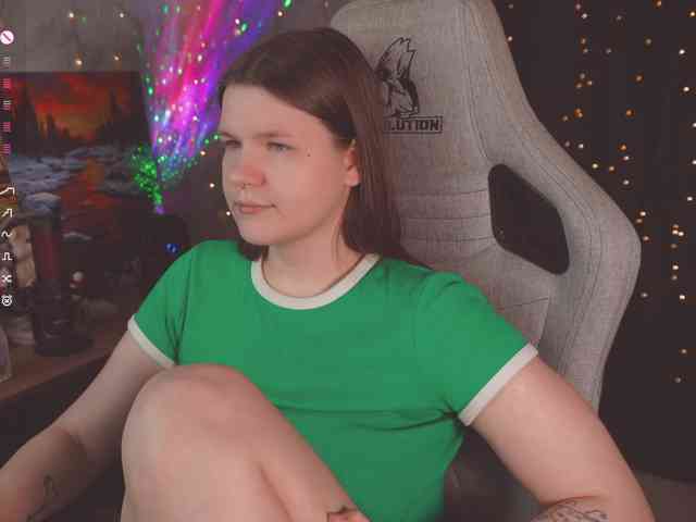 cutesoneckaaa webcam