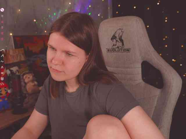 cutesoneckaaa webcam