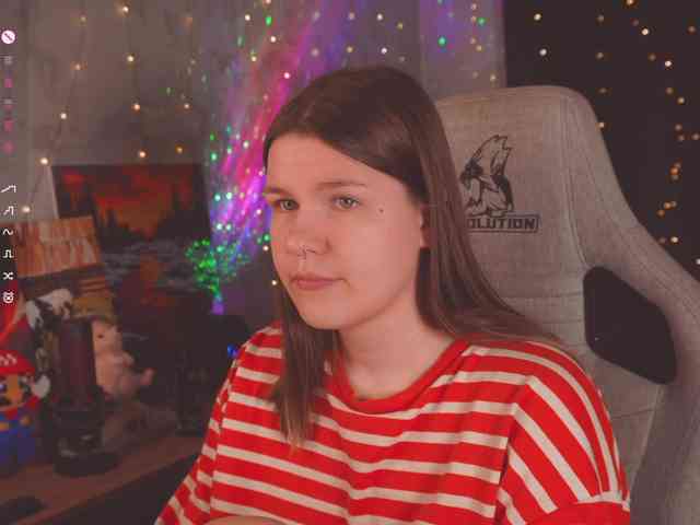 cutesoneckaaa webcam