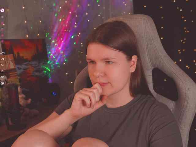 cutesoneckaaa webcam