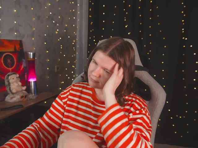 cutesoneckaaa webcam