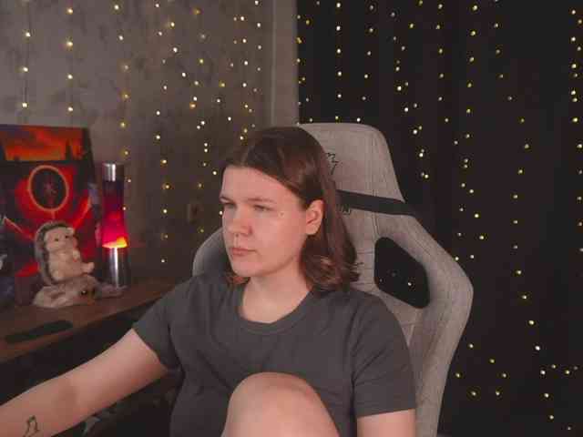 cutesoneckaaa webcam