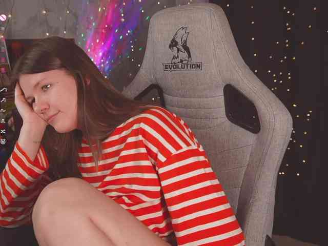 cutesoneckaaa webcam