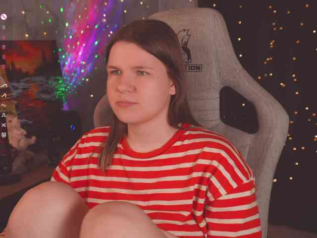 cutesoneckaaa webcam