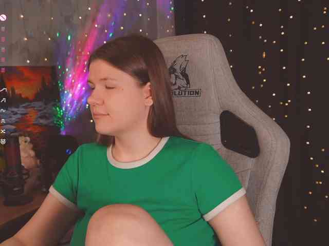cutesoneckaaa webcam