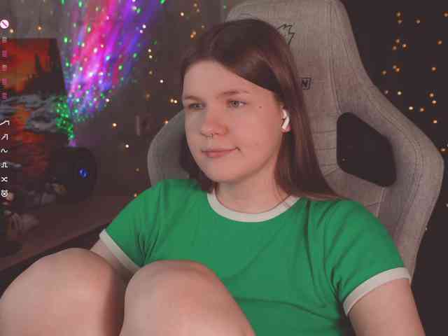 cutesoneckaaa webcam