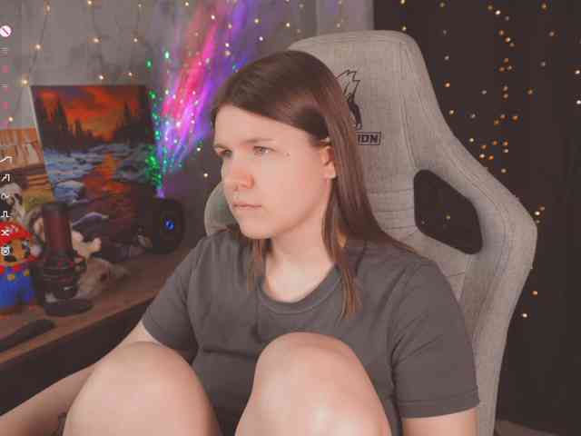 cutesoneckaaa webcam