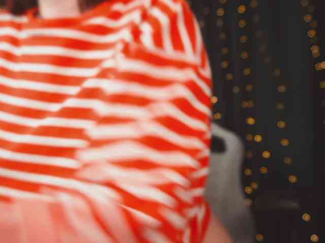 cutesoneckaaa webcam