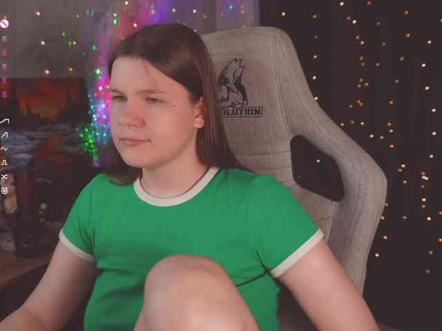 cutesoneckaaa webcam