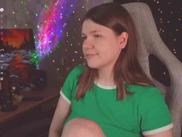 cutesoneckaaa webcam