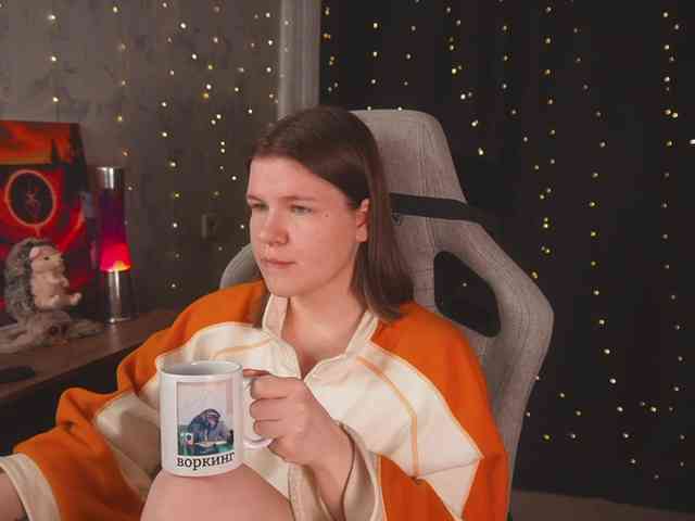 cutesoneckaaa webcam