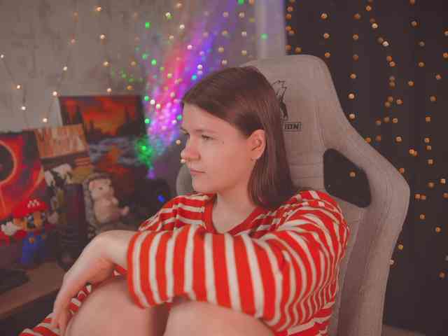 cutesoneckaaa webcam