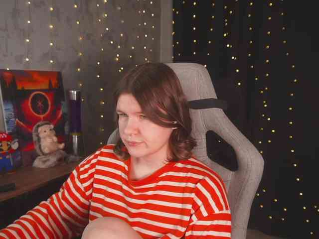 cutesoneckaaa webcam