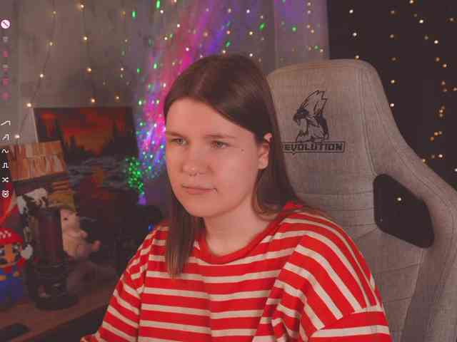 cutesoneckaaa webcam