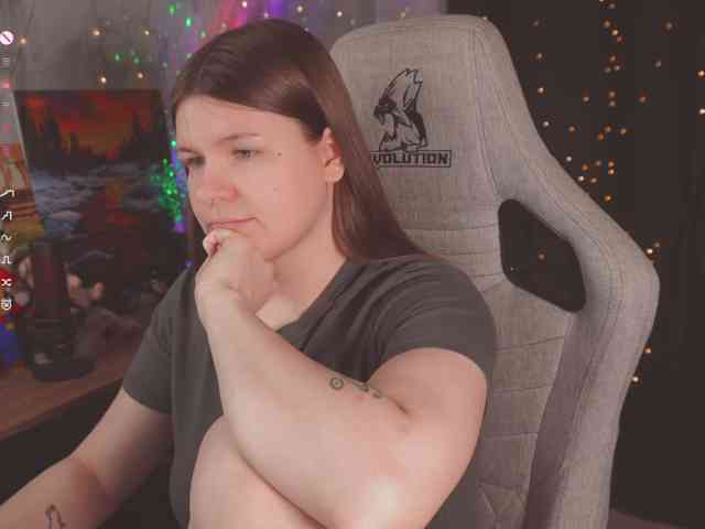 cutesoneckaaa webcam