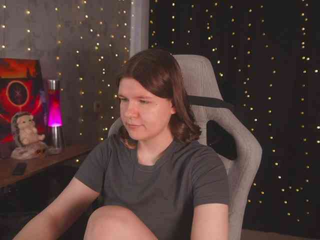 cutesoneckaaa webcam