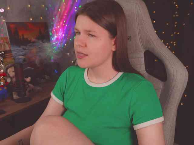 cutesoneckaaa webcam