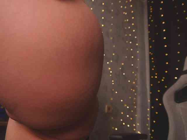 cutesoneckaaa webcam