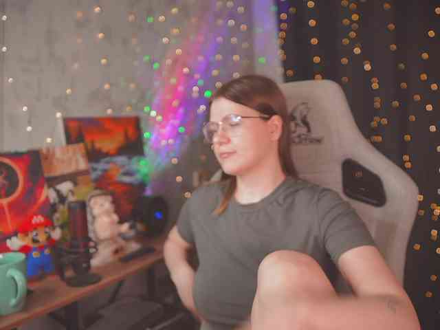 cutesoneckaaa webcam